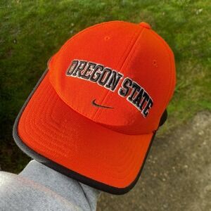 Vintage Y2K beavers Oregon state center solo swoosh hat cap